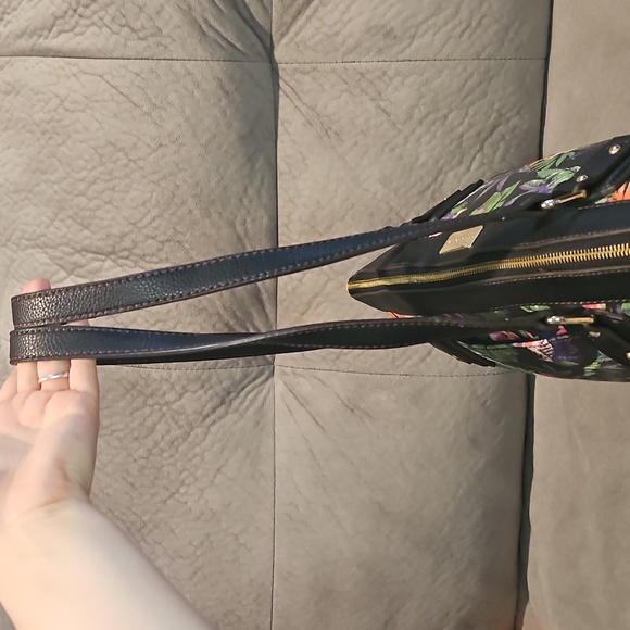 Liz Claiborne Floral Shoulder Bag - Picture 7 of 13